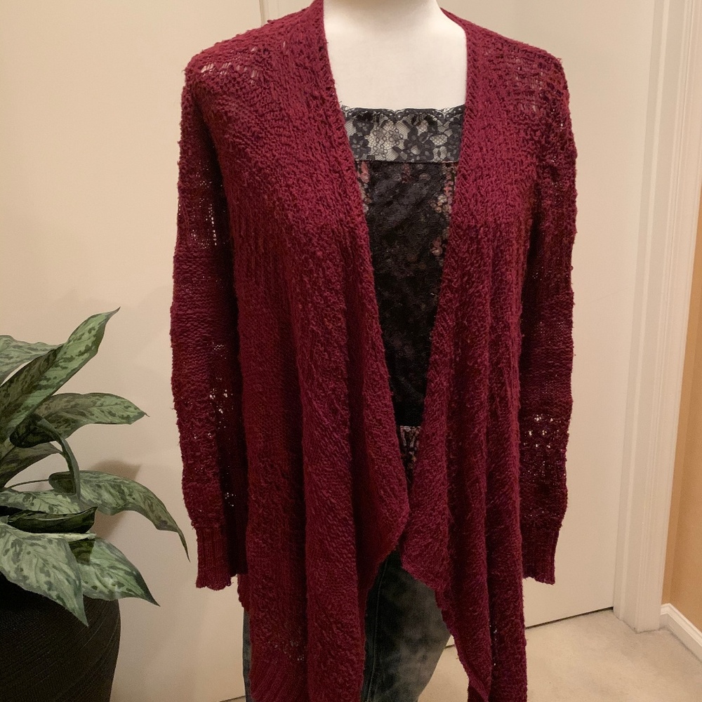 American Eagle Hi-Lo Cardigan